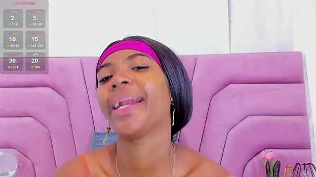 MarianRosse online show from 11-19-25, 06:19