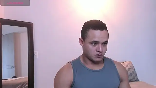 Snapshot of KingLevi01 chatting on 09-16-25, 02:18 KingLevi01 online show from 09-16-25, 02:18