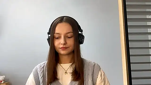 Snapshot of SoulHiperAgne_ chatting on 09-23-25, 02:31 SoulHiperAgne online show from 09-23-25, 02:31