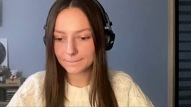 Snapshot of SoulHiperAgne_ chatting on 10-20-25, 03:12 SoulHiperAgne online show from 10-20-25, 03:12