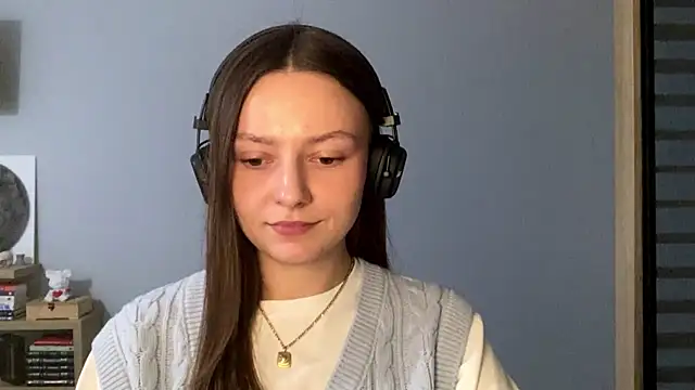 Snapshot of SoulHiperAgne_ chatting on 10-21-25, 03:02 SoulHiperAgne online show from 10-21-25, 03:02