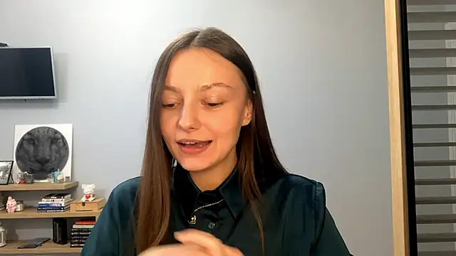 Snapshot of SoulHiperAgne_ chatting on 11-16-25, 02:11 SoulHiperAgne online show from 11-16-25, 02:11