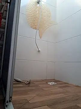 Snapshot of novinho100795 chatting on 12-16-25, 09:42 novinho100795 online show from 12-16-25, 09:42