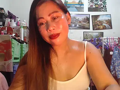 filipina beauty online show from 12-17-25, 05:08