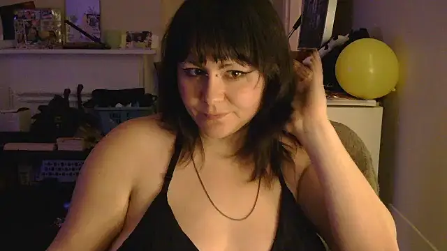 PeakoBunny online show from 11-27-25, 01:51