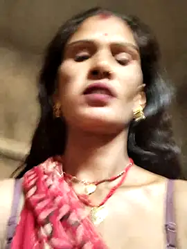 Snapshot of Love_bhabi chatting on 12-16-25, 08:52 Love bhabi online show from 12-16-25, 08:52