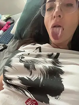 Snapshot of nikkaanderic chatting on 01-14-26, 11:16 nikkaanderic online show from 01-14-26, 11:16