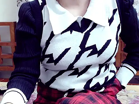 Snapshot of Ami_8x chatting on 11-18-25, 02:21 Ami 8x online show from 11-18-25, 02:21