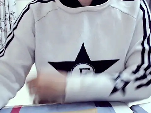 Snapshot of Ami_8x chatting on 12-04-25, 10:29 Ami 8x online show from 12-04-25, 10:29