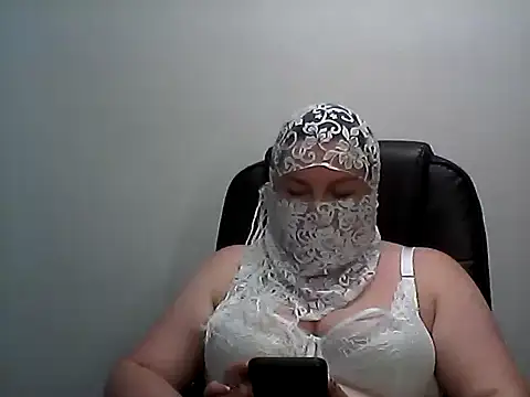 EllaLove2277 online show from 06-24-26, 10:25
