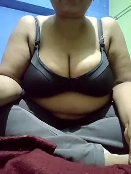 Snapshot of bitch-horny chatting on 10-18-25, 03:57 bitch-horny online show from 10-18-25, 03:57