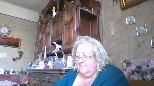 Snapshot of Lala-Love56 chatting on 09-27-25, 08:30 Lala-Love56 online show from 09-27-25, 08:30