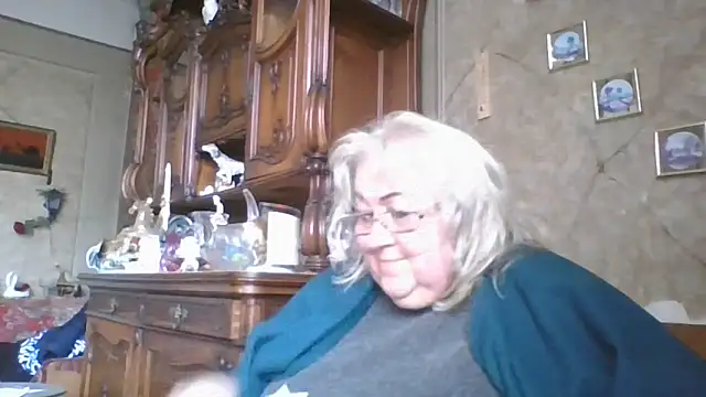 Snapshot of Lala-Love56 chatting on 10-10-25, 10:58 Lala-Love56 online show from 10-10-25, 10:58