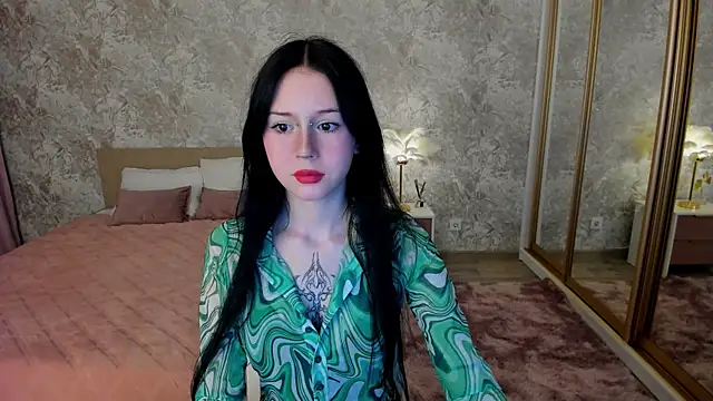 VioletHarme online show from 04-12-26, 03:44