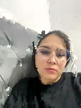 amberbakee online show from 10-18-25, 11:49