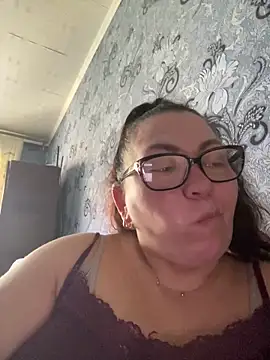 Snapshot of Vilvet777 chatting on 10-15-25, 10:04 Vilvet777 online show from 10-15-25, 10:04