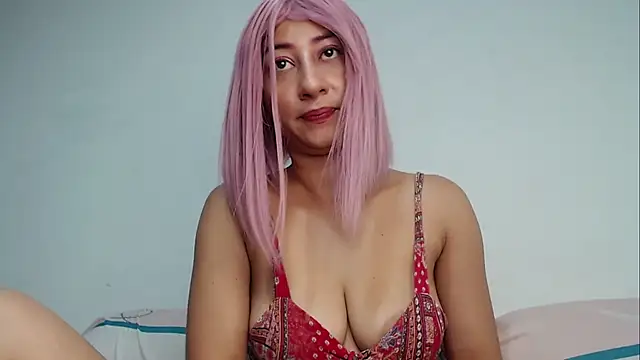 Snapshot of MoonScarlett chatting on 10-17-25, 04:53 MoonScarlett online show from 10-17-25, 04:53