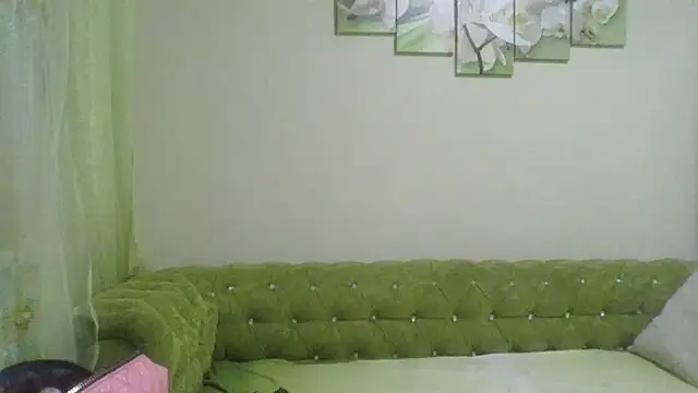 Snapshot of Zhinara chatting on 11-08-25, 05:23 Zhinara online show from 11-08-25, 05:23