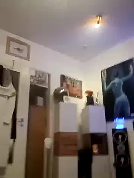 hellgirl1980 online show from 09-11-25, 09:37