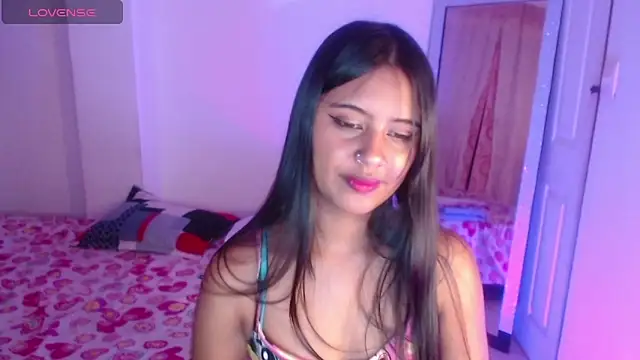 Snapshot of NiaFoxx chatting on 09-29-25, 11:31 NiaFoxx online show from 09-29-25, 11:31