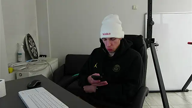 Ryan Dozer online show from 11-30-25, 07:12