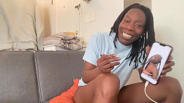 littyleesh1 online show from 09-13-25, 03:56