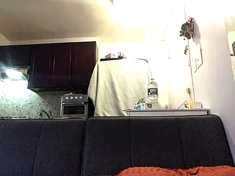 littyleesh1 online show from 09-28-25, 11:48