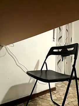 Snapshot of JJ_131 chatting on 12-16-25, 07:52 JJ 131 online show from 12-16-25, 07:52