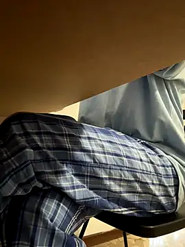 Snapshot of JJ_131 chatting on 12-21-25, 01:07 JJ 131 online show from 12-21-25, 01:07