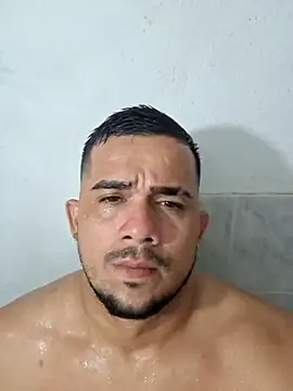 Snapshot of yeffito1 chatting on 09-09-25, 02:11 yeffito1 online show from 09-09-25, 02:11