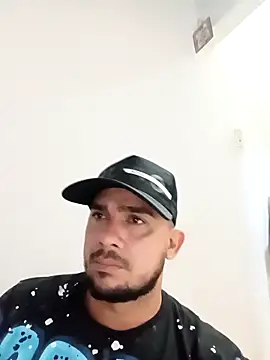 Snapshot of yeffito1 chatting on 03-20-26, 03:11 yeffito1 online show from 03-20-26, 03:11