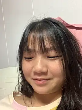 Emlyly-18 online show from 09-21-25, 01:13