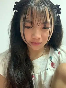 Emlyly-18 online show from 09-29-25, 12:49