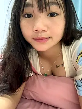 Emlyly-18 online show from 10-02-25, 04:19