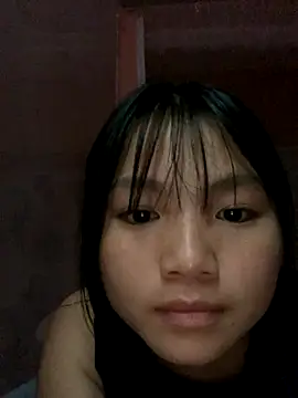 Emlyly-18 online show from 10-06-25, 10:51