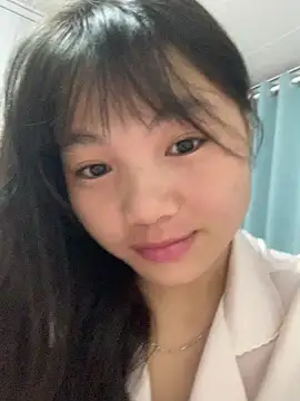 Emlyly-18 online show from 10-18-25, 08:31