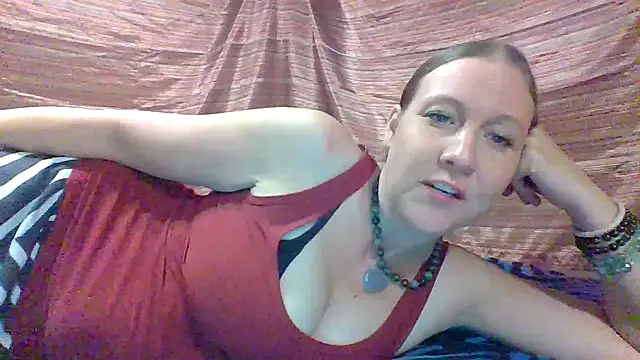 Snapshot of chickandherdick chatting on 10-12-25, 12:20 chickandherdick online show from 10-12-25, 12:20