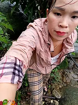 Snapshot of keobong-00 chatting on 11-09-25, 01:15 keobong-00 online show from 11-09-25, 01:15