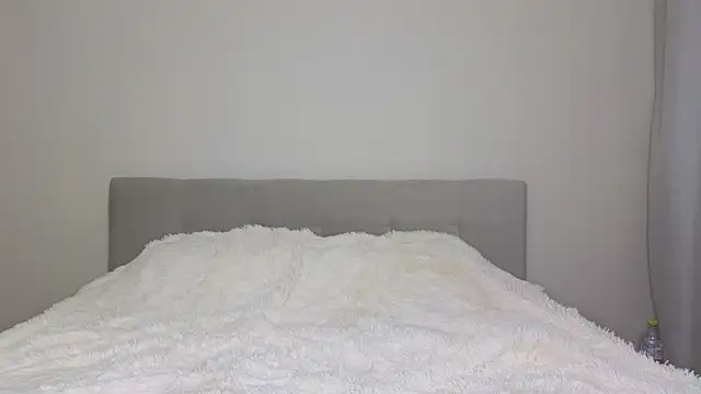 Snapshot of Annabel_theMoon chatting on 12-19-25, 03:57 Annabel theMoon online show from 12-19-25, 03:57