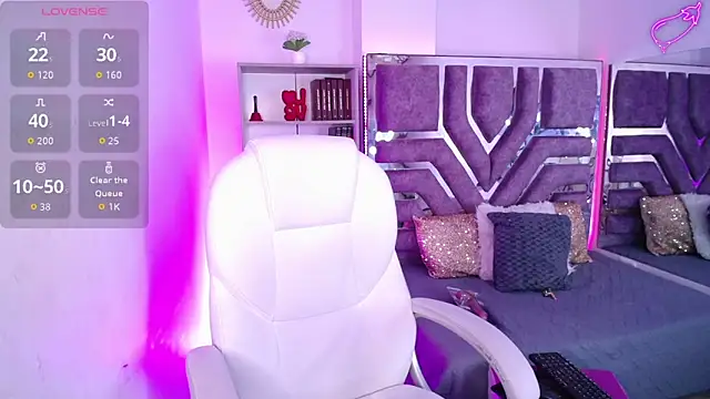 Eva Walker  online show from 09-12-25, 06:13