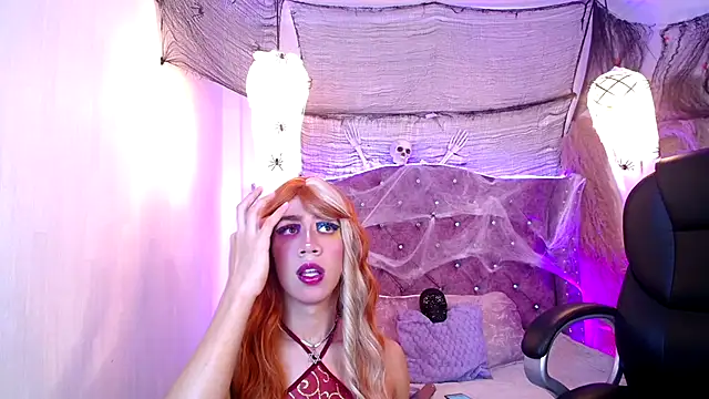 Eva Walker  online show from 10-28-25, 10:56