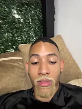 B Wild online show from 11-30-25, 02:37