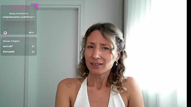 Snapshot of Paevoa chatting on 02-02-26, 10:14 Paevoa online show from 02-02-26, 10:14