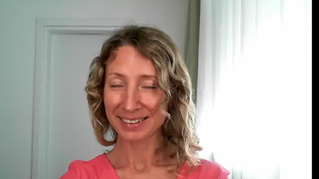 Snapshot of Paevoa chatting on 02-16-26, 11:17 Paevoa online show from 02-16-26, 11:17