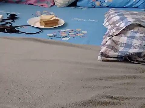 Playroom queen online show from 09-26-25, 08:18