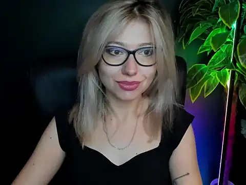 loveHeidi online show from 10-07-25, 04:20