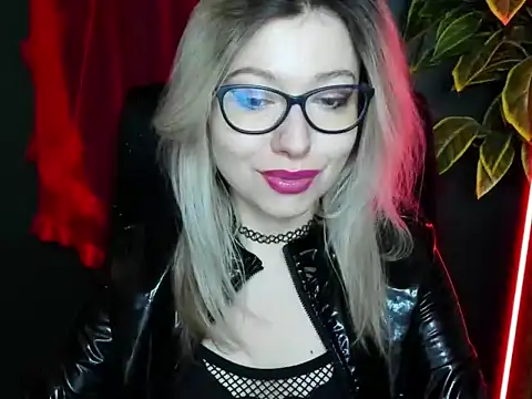 Snapshot of loveHeidi chatting on 02-18-26, 05:36 loveHeidi online show from 02-18-26, 05:36