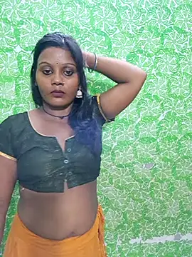 Snapshot of Rashmi_Pathak chatting on 09-13-25, 02:39 Rashmi Pathak online show from 09-13-25, 02:39