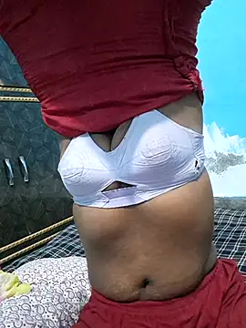 Snapshot of Rashmi_Pathak chatting on 10-06-25, 02:36 Rashmi Pathak online show from 10-06-25, 02:36