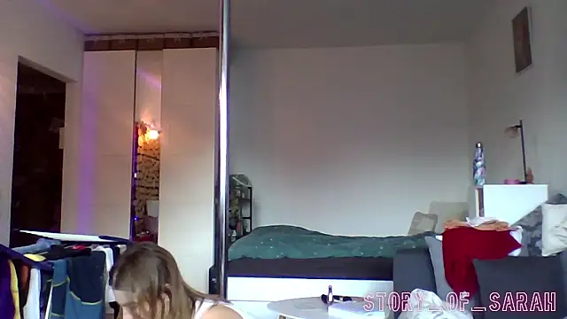 Snapshot of story_of_sarah chatting on 01-15-26, 02:21 story of sarah online show from 01-15-26, 02:21